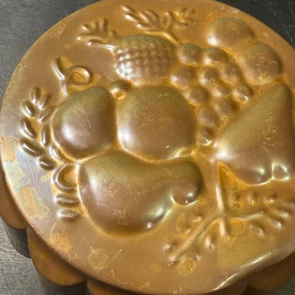 Vintage Copper Tone Aluminum Fruit Harvest Jello Cake Mold 6 Inch Round